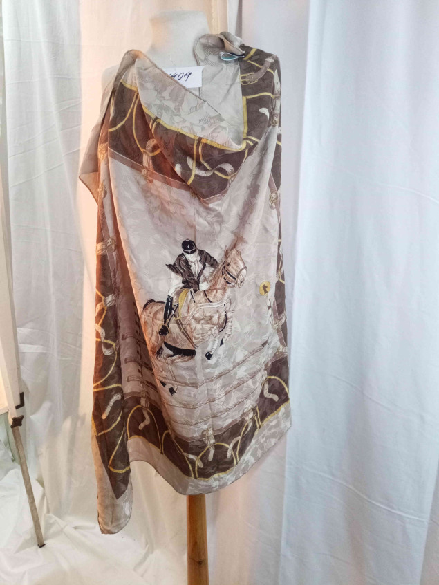 mocador gran estampat motius equestres