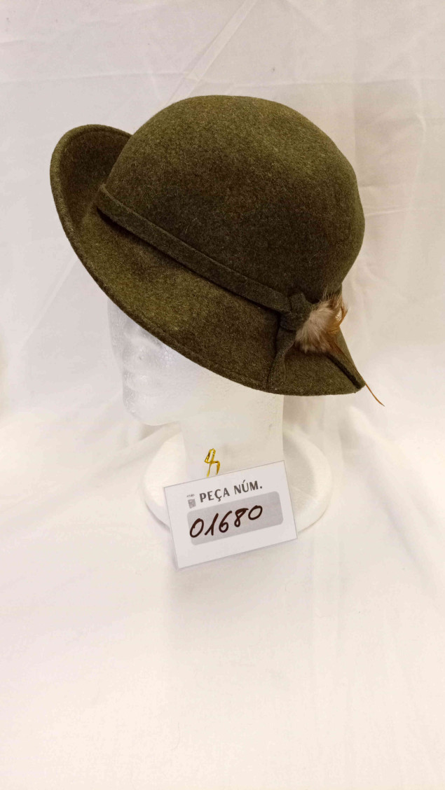 Barret de llana estil tirolès