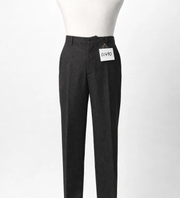 pantaló marró fosc