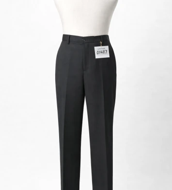 pantaló gris fosc de quadres